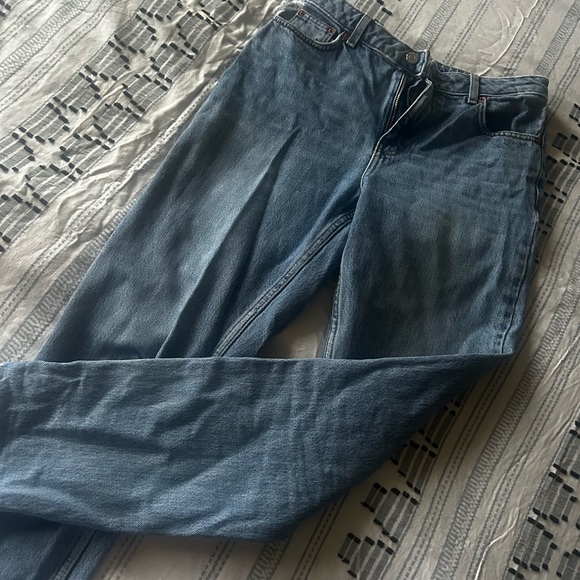 Top Shop mom style jeans - - Picture 2 of 3